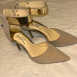 High heel shoe.. brand new BUT… please read